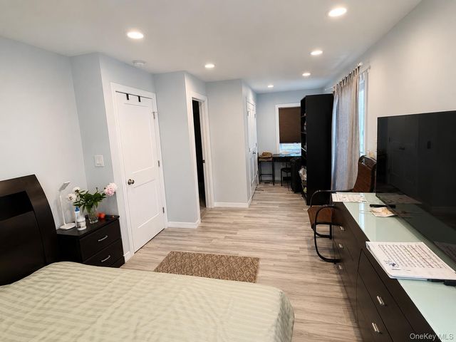 1723 Broadway, Hewlett, NY 11557