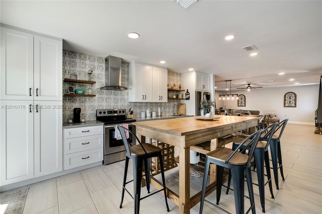 20010 Franjo Rd, Cutler Bay, FL 33189