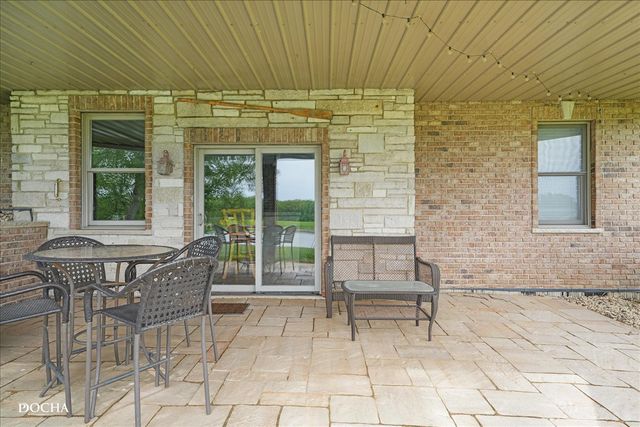 703 Glenda Court, Sandwich, IL 60548
