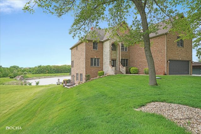 703 Glenda Court, Sandwich, IL 60548