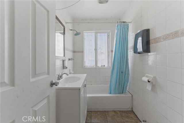 5564 Gage Avenue, Bell Gardens, CA 90201