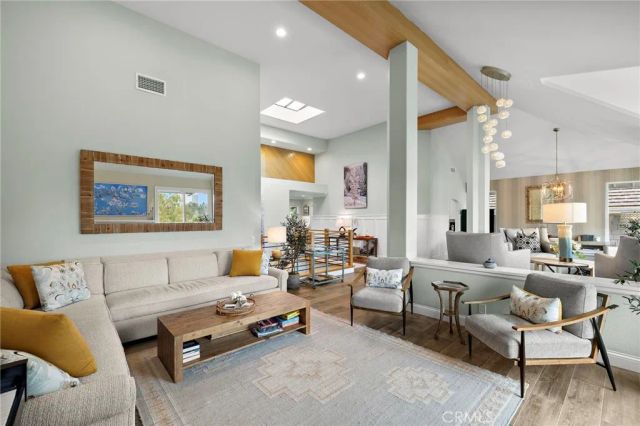 5 Northampton Court, Newport Beach, CA 92660
