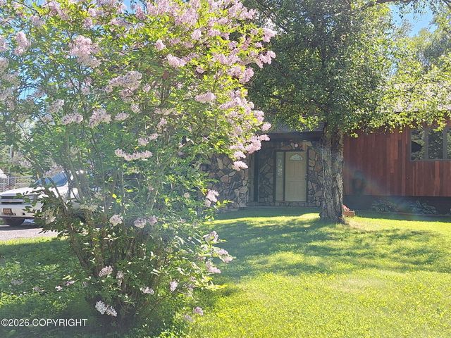 5220 Swallow Drive, Kenai, AK 99611