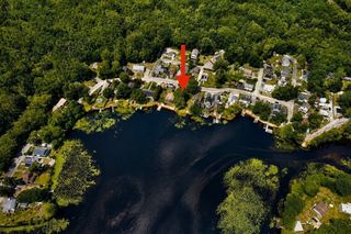 56 Lakeside Ave, Dartmouth, MA 02747