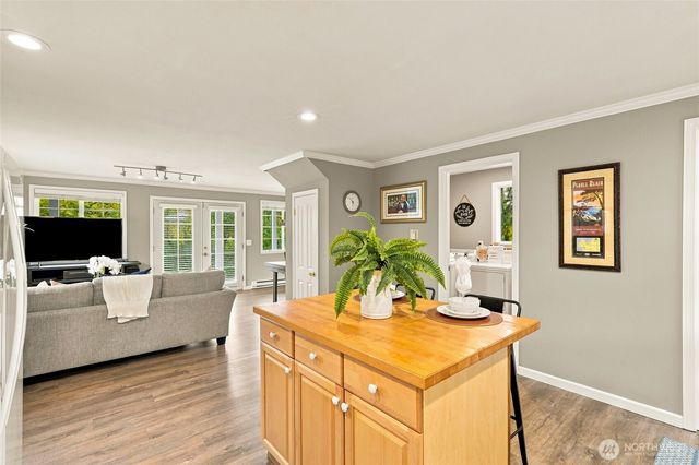 20818 Royal Anne Road, Bothell, WA 98021