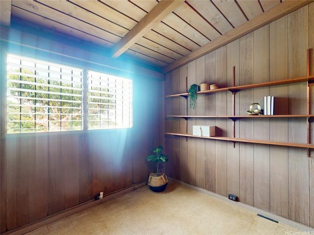 2347 Komo Mai Drive, Pearl City, HI 96782