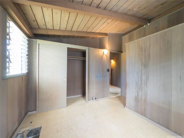 2347 Komo Mai Drive, Pearl City, HI 96782