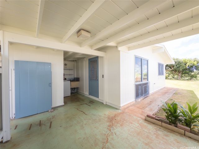 2347 Komo Mai Drive, Pearl City, HI 96782