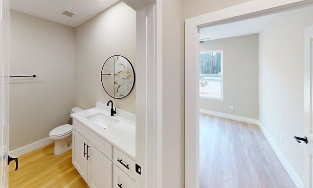 546 Dillon Street, Chesnee, SC 29323