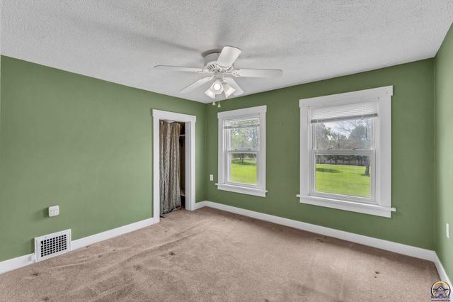 3324 SW Front St, Topeka, KS 66606