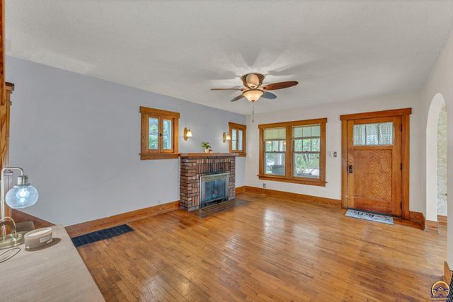 3324 SW Front St, Topeka, KS 66606