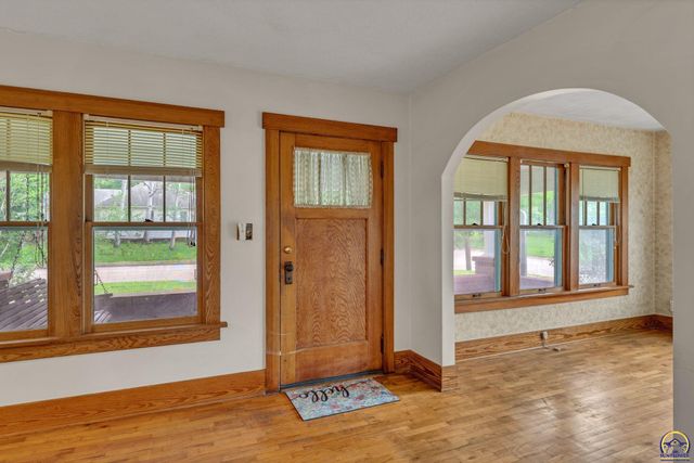 3324 SW Front St, Topeka, KS 66606