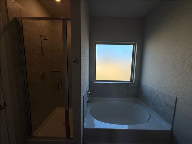 1215 Canton Dr, College Station, TX 77845