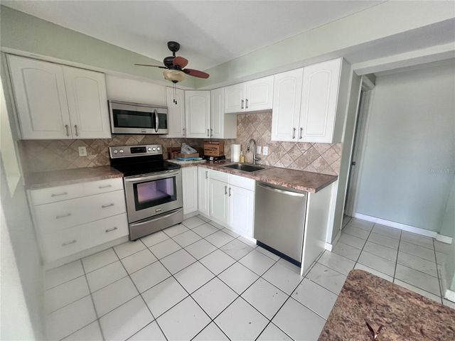 12073 104TH LANE, Largo, FL 33778