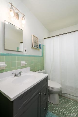 7118 Jamieson Avenue A, St Louis, MO 63109