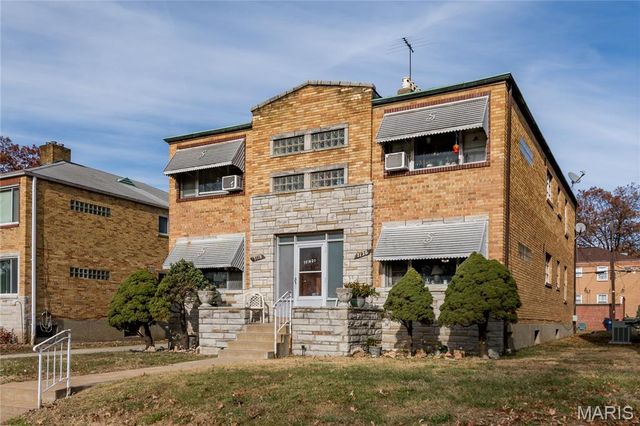 7118 Jamieson Avenue A, St Louis, MO 63109