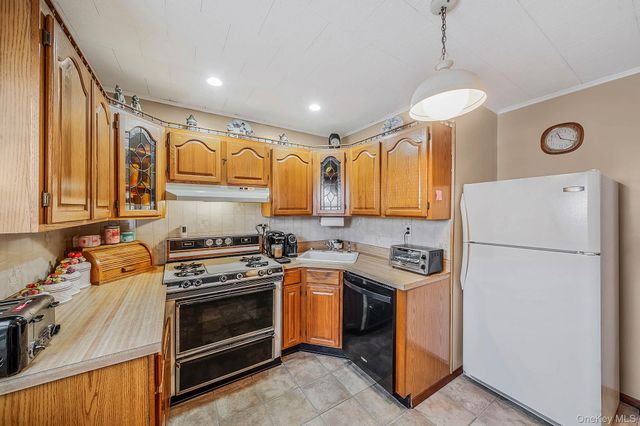 8602 241st Street, Bellerose, NY 11426