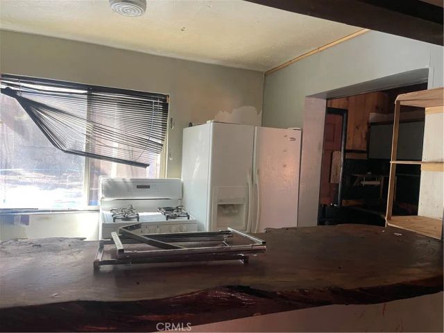 662 Riverside, Sugarloaf, CA 92386