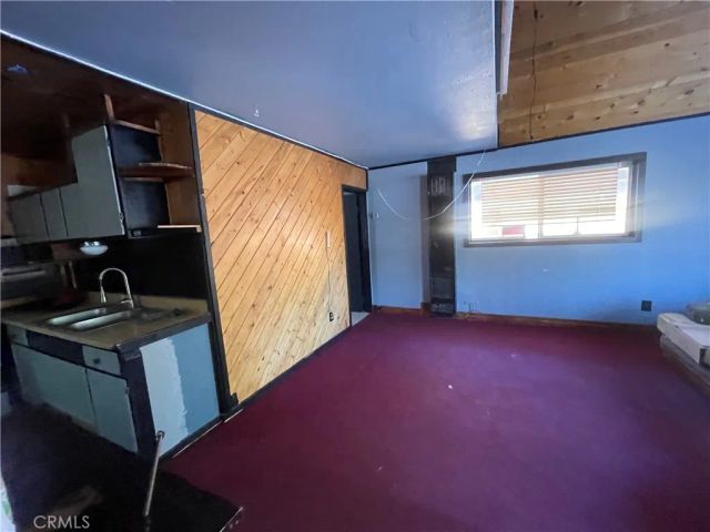 662 Riverside, Sugarloaf, CA 92386