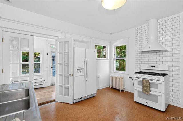 155 Crescent Avenue, Buffalo, NY 14214