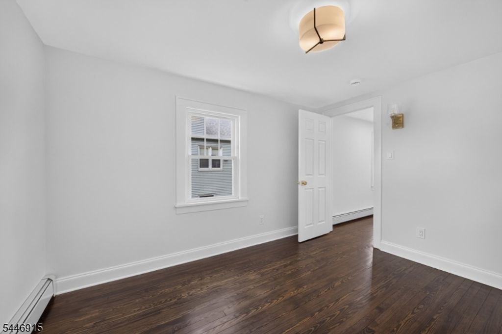289 Hathaway St, Wallington Boro, NJ 07057 — photo 4