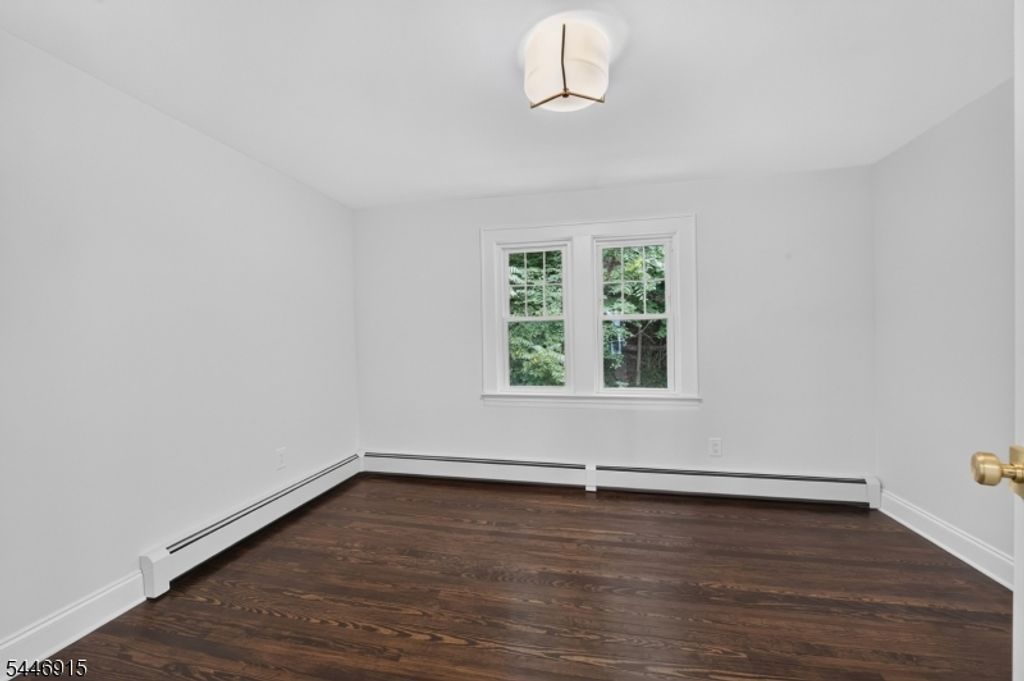 289 Hathaway St, Wallington Boro, NJ 07057 — photo 5