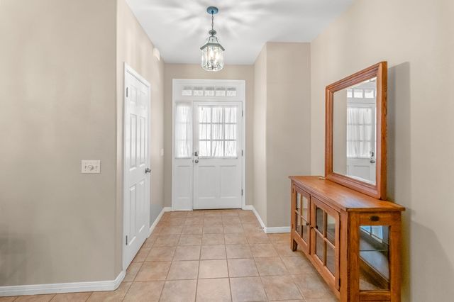 225 Los Cedros Loop, Kerrville, TX 78028