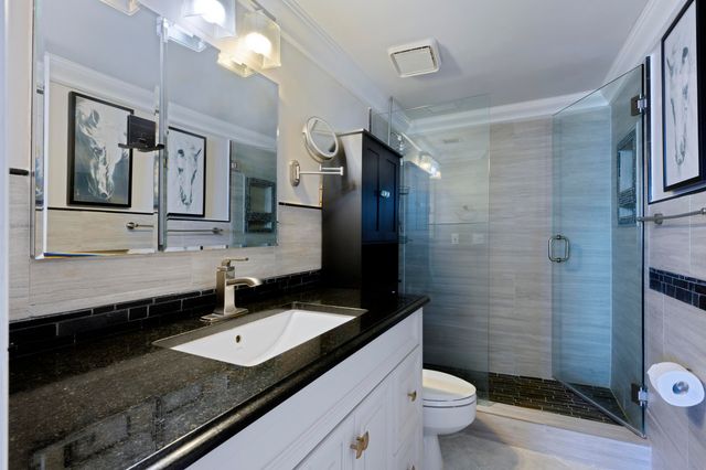 5600 N Flagler Drive 1906, West Palm Beach, FL 33407