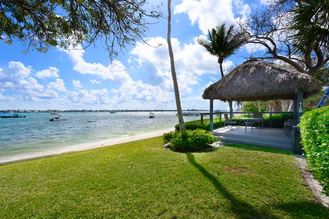 5600 N Flagler Drive 1906, West Palm Beach, FL 33407