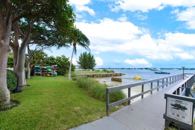 5600 N Flagler Drive 1906, West Palm Beach, FL 33407