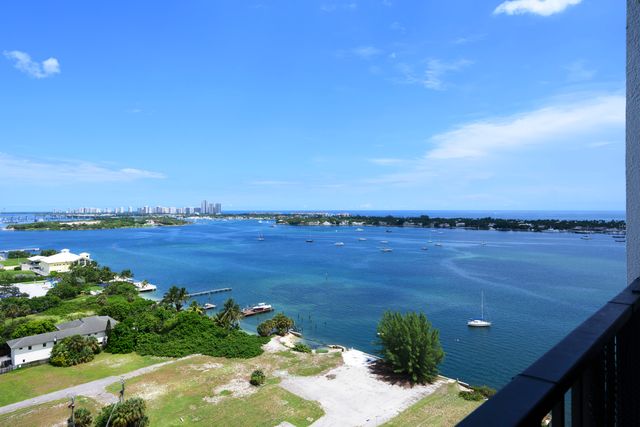 5600 N Flagler Drive 1906, West Palm Beach, FL 33407