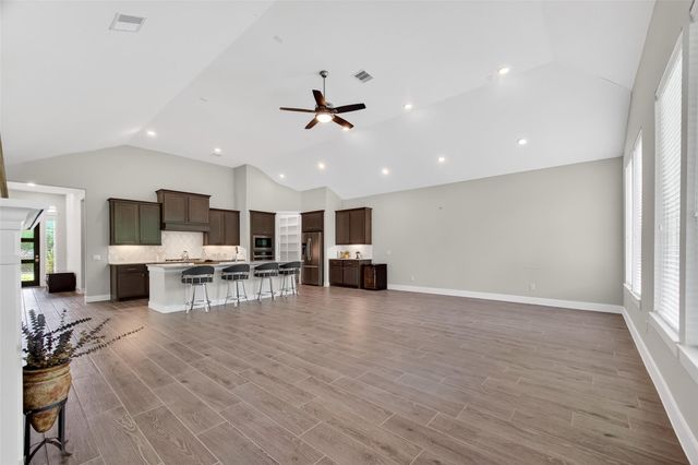 3415 Mckinney Ridge Drive, Houston, TX 77059