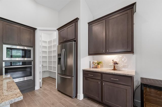 3415 Mckinney Ridge Drive, Houston, TX 77059