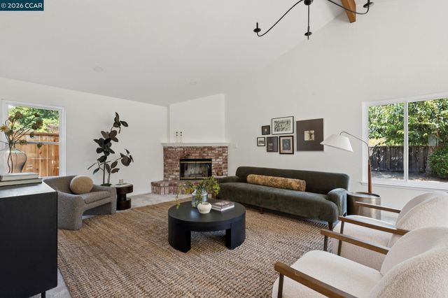 3440 Perada Dr, Walnut Creek, CA 94598