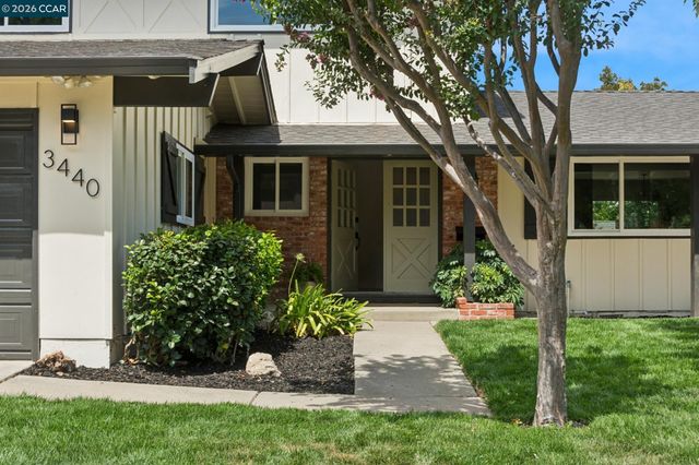 3440 Perada Dr, Walnut Creek, CA 94598
