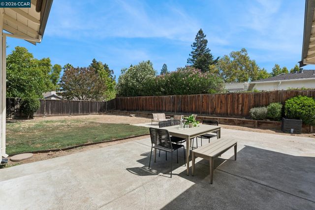 3440 Perada Dr, Walnut Creek, CA 94598