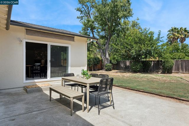 3440 Perada Dr, Walnut Creek, CA 94598