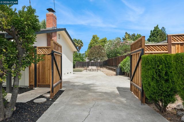 3440 Perada Dr, Walnut Creek, CA 94598