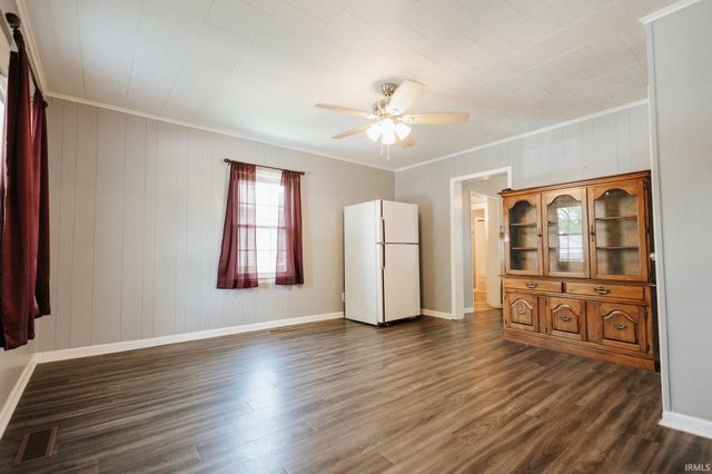1011 S First Street, Boonville, IN 47601