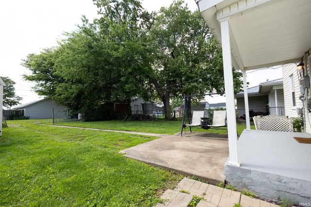 1011 S First Street, Boonville, IN 47601
