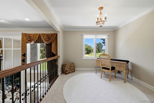 187 Greenan Lane, Lake Orion, MI 48362