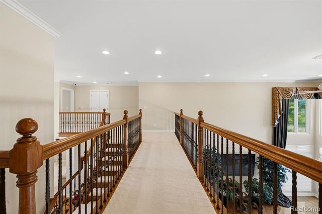 187 Greenan Lane, Lake Orion, MI 48362