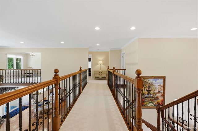 187 Greenan Lane, Lake Orion, MI 48362