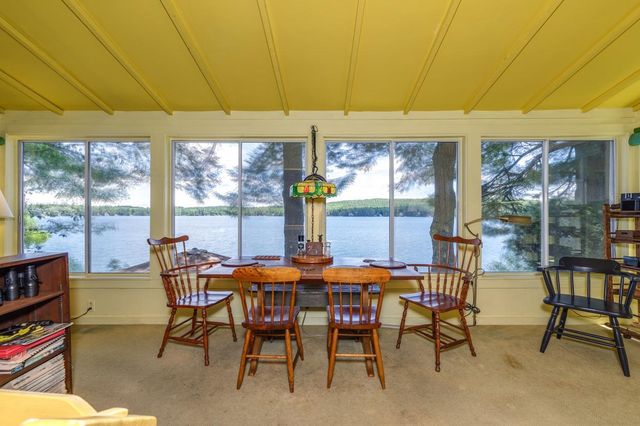 249 North Road, Deerfield, NH 03037