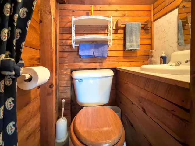 249 North Road, Deerfield, NH 03037