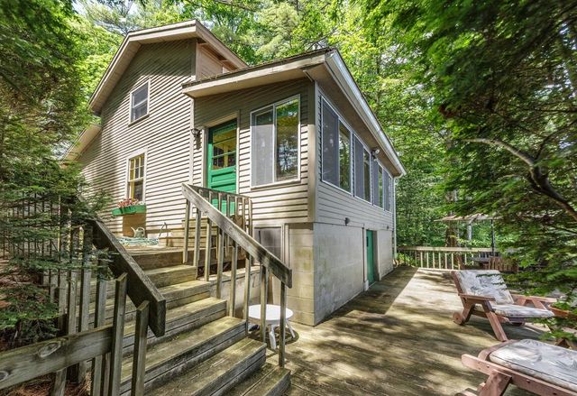 249 North Road, Deerfield, NH 03037