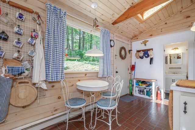 249 North Road, Deerfield, NH 03037