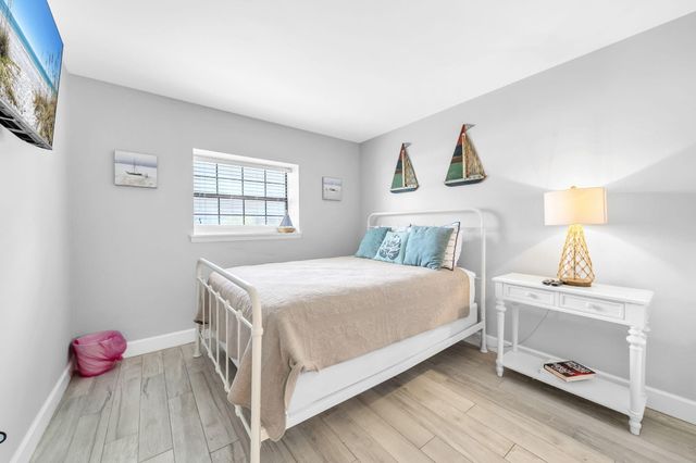 146 Sandpiper Bay UNIT 2A, Miramar Beach, FL 32550