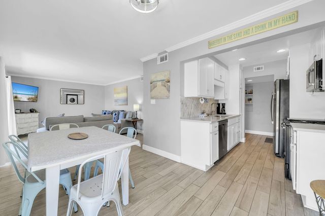 146 Sandpiper Bay UNIT 2A, Miramar Beach, FL 32550