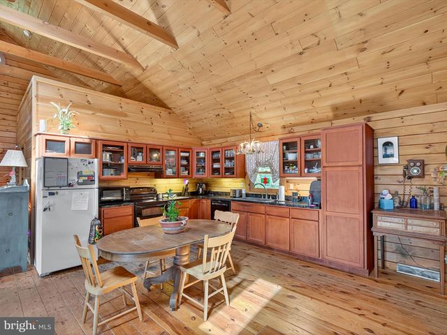 975 COLD SPRINGS RD, Elizabethtown, PA 17022